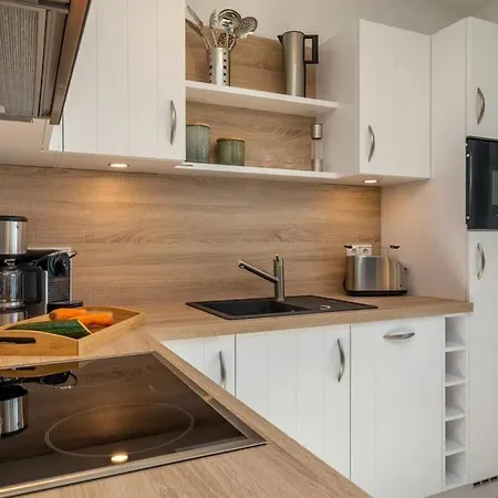 Poppy - House Summer Meadow